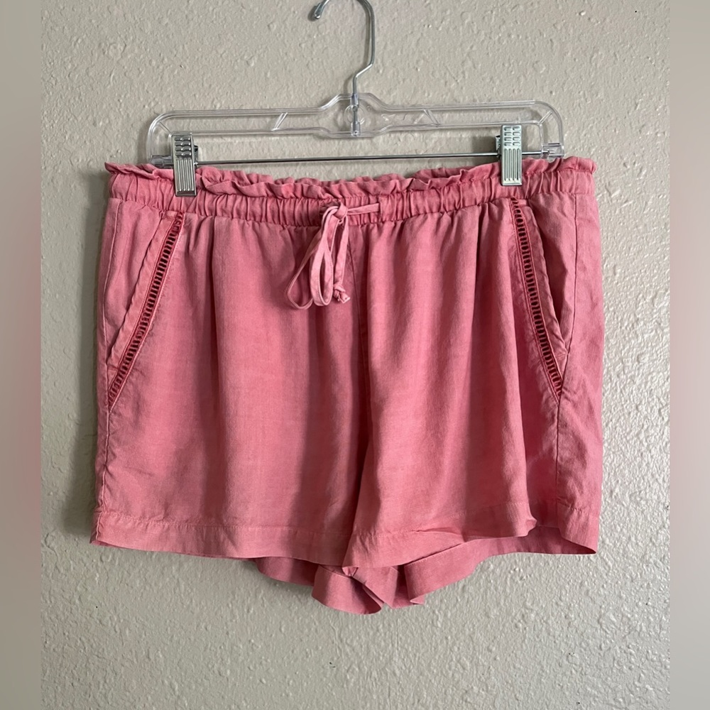 Cloth‎ and Stone pull on shorts